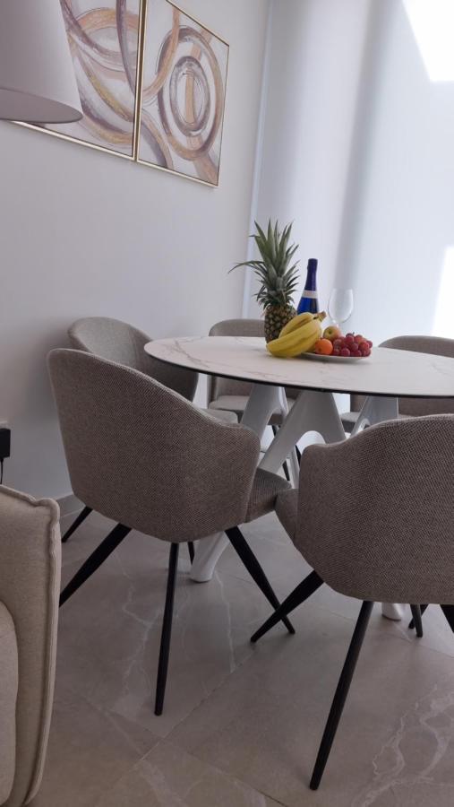 Modern And Cosy Apartment Close To The Beach Torrevieja Exteriör bild